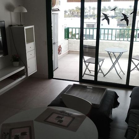 Tuscan Apartment Mit Meerblick Und Terrasse Costa Teguise Exterior foto